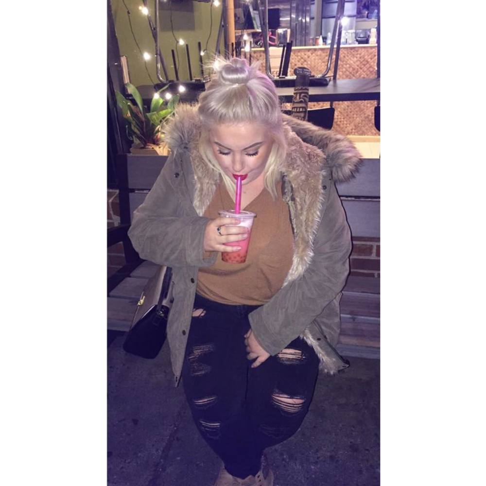 Meet your Posher, Becky